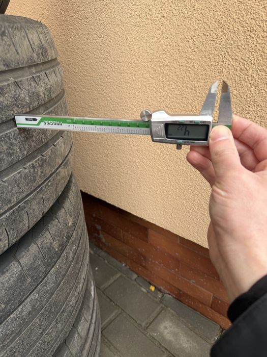 285/45 21 yokohama літо