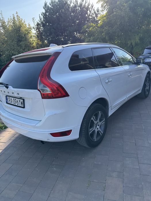 Volvo xc60 T5 2.0 benzyna 243KM 2011 automat