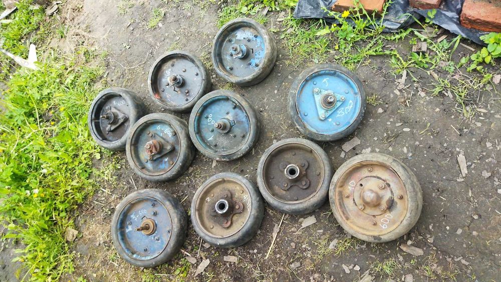 Колеса опорні для культиватора чи плуга