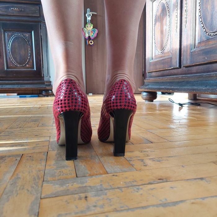 Buty skórzane na słupku r.40