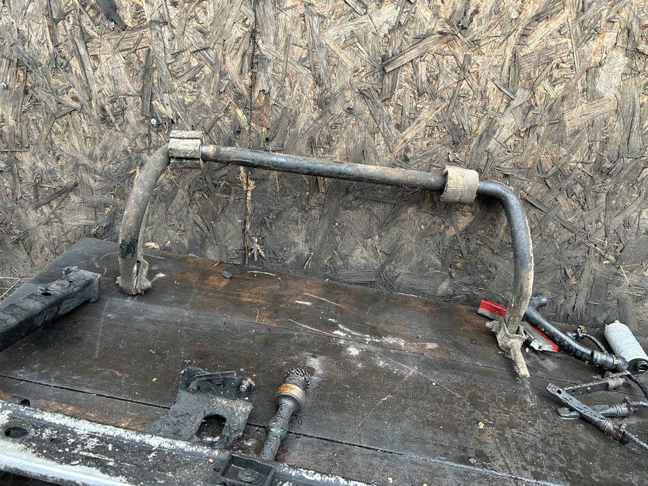 Стабілізатор Мерседес бус т1 207-410