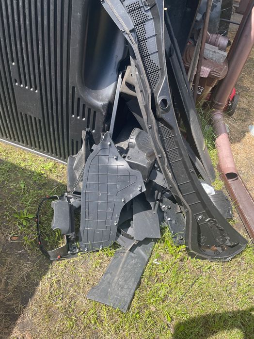 Honda Pilot Drzwi tylne lewe,srodek,plastiki,uszczelki,zawiesze,szybki