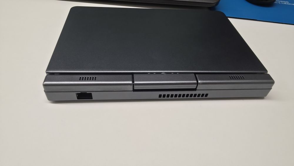 Mini PC 8" Windows 11