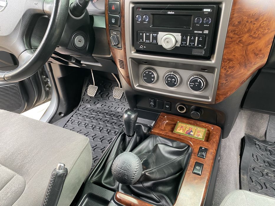 Nissan Patrol 2005 3.0 дизель Механіка. Нісан Патрол Y61