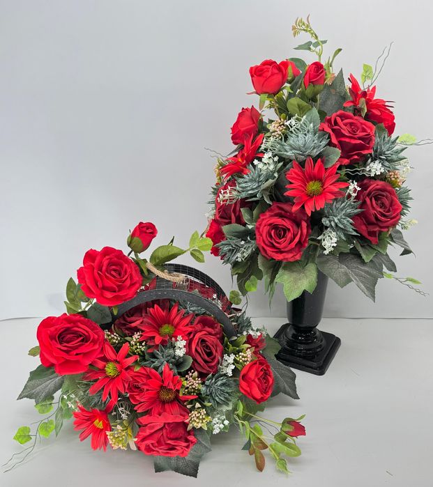 Komplet nagrobny ręcznie robiony czerwone róże i jeżówki