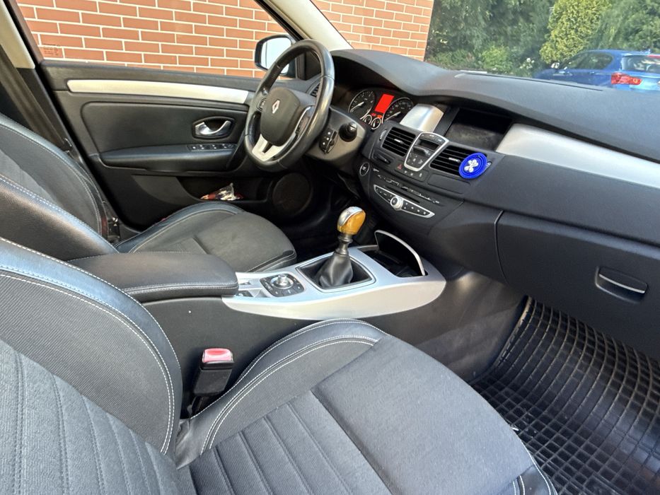 Renault laguna 2.o dci bi xenon zero rdzy 150 KM