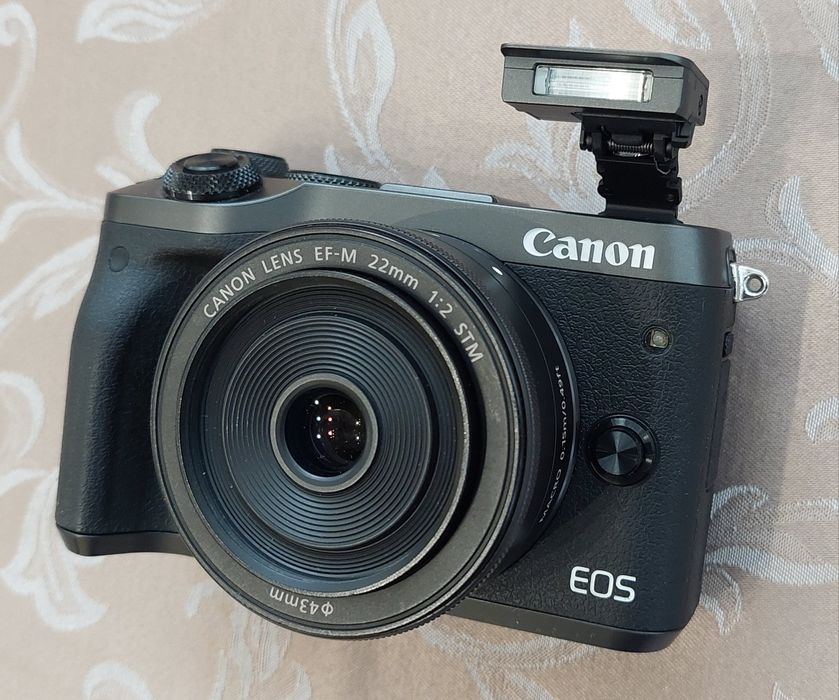 Canon M6 + Obiektyw 22mm f/2 + Sea Frogs 40m obudowa podwodna