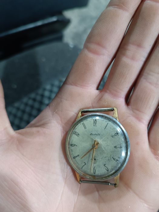 Часы наручные старые