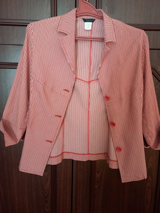 Піджак сучасний розмір 42-44