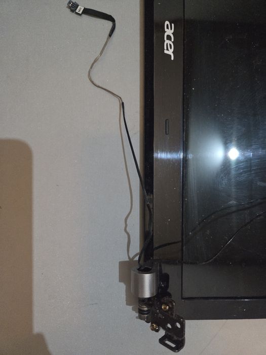 Sprzedam klapę Matrycy do Laptopa ACER V30-571G [całośc]