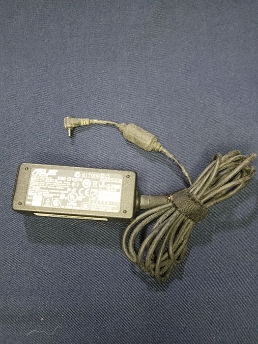 Блок живлення Asus моделі ADP-40PH AB