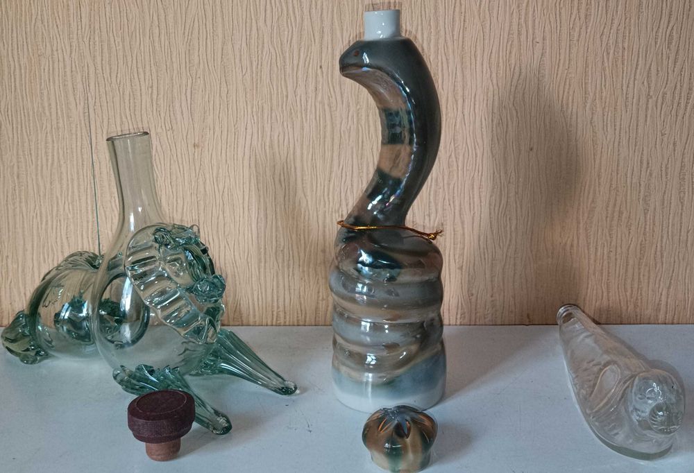 Бутылка стеклянная