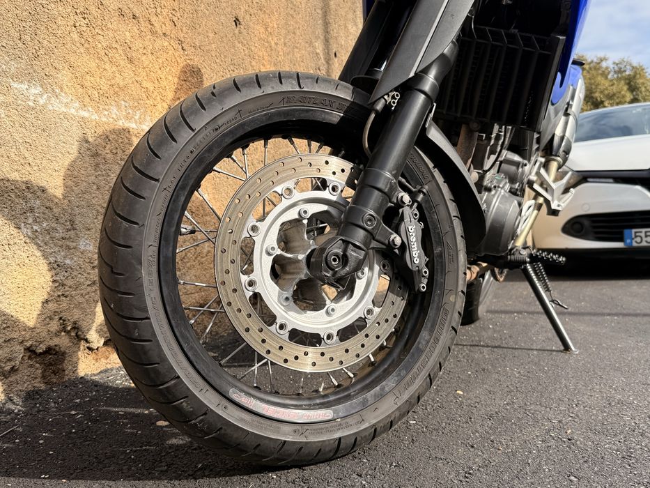 XT660X Supermotard TROCO POR CARRO