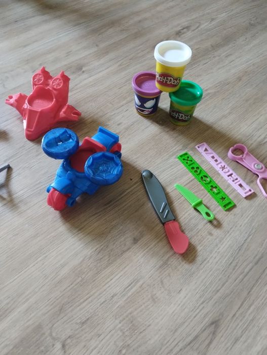 Ciastolina Play Doh Spiderman, Kapitan America, Avengers