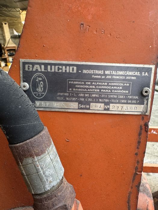 Charrua Vinhateira Hidráulica Calucho