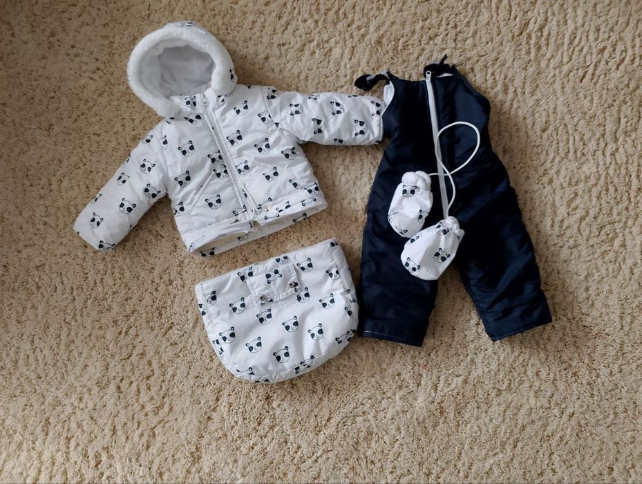 Зимний комбинезон для младенца