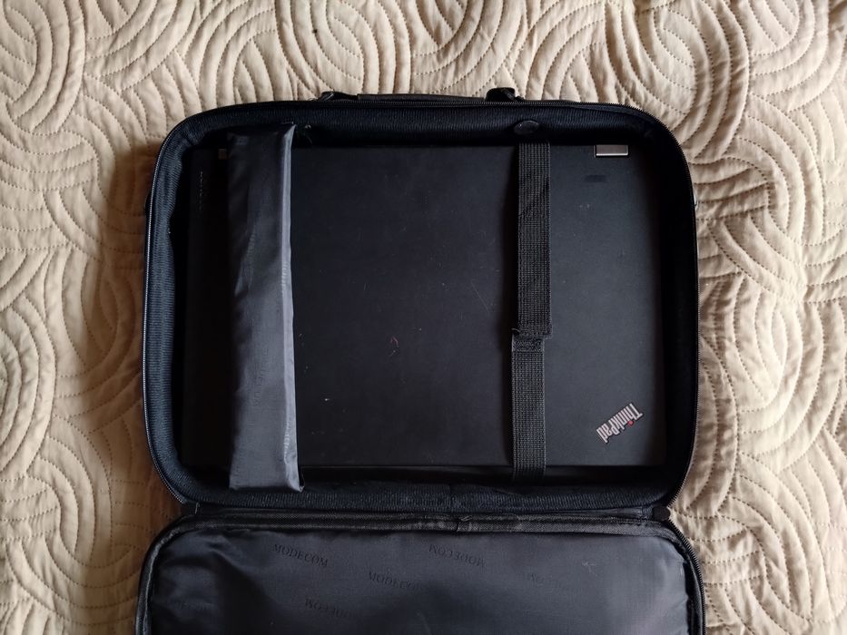Torba na laptopa 15,6" sztywna Modecom