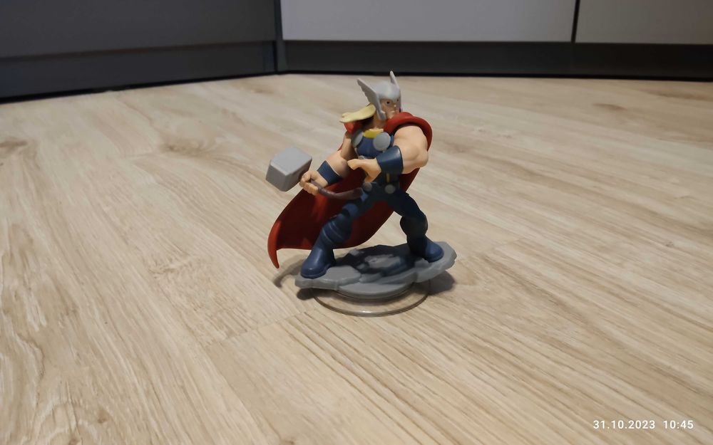 Disney Infinity 2.0 Marvel Super Heroes PS4 zestaw startowy i dodatki