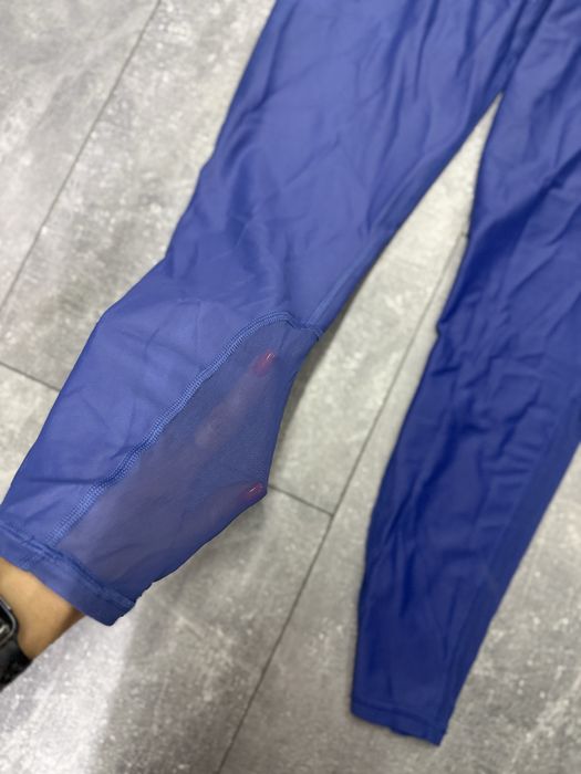 Продам спортивный костюм от Under Armour