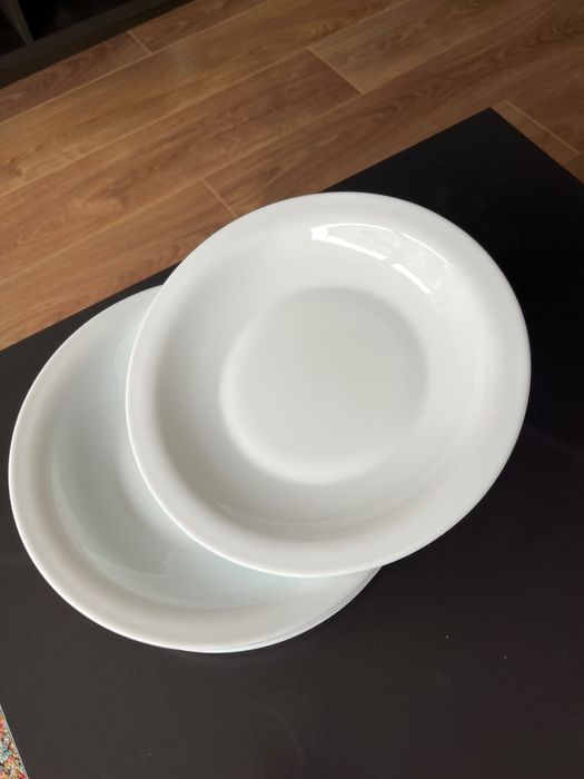 Talerze 9 sztuk białe , głębokie Bormioli Rocco