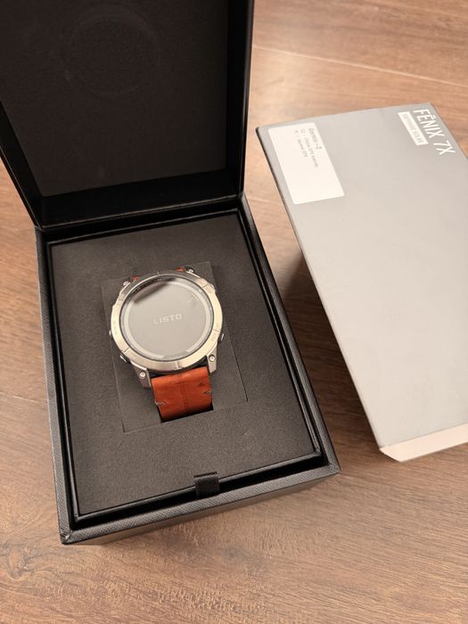 Годинник Garmin Fenix 7X Sapphire Solar, Titanium, Leather Band