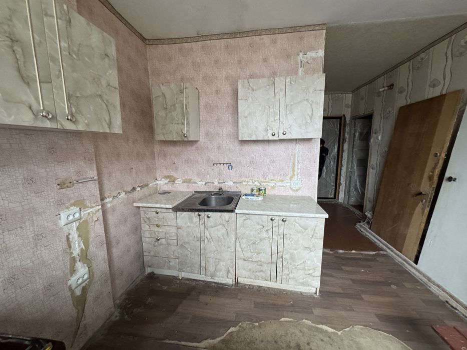 Продам простору 2к квартиру смт.Зарічне