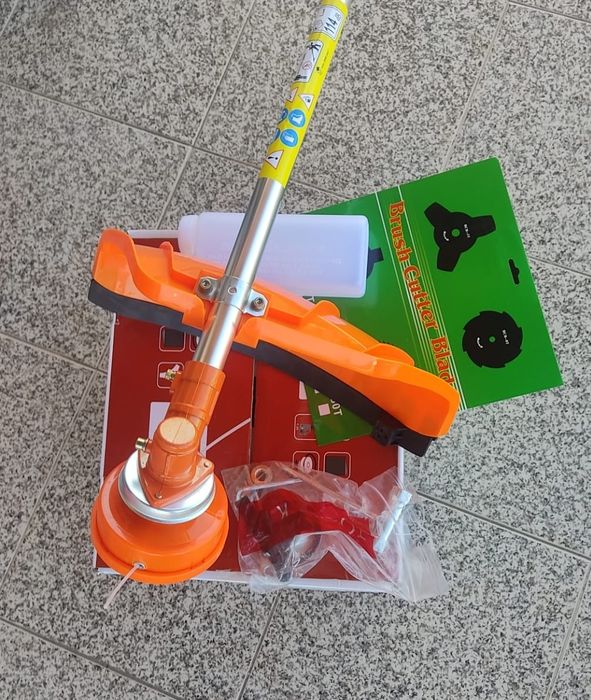 Roçadora a Gasolina 55cc Nova