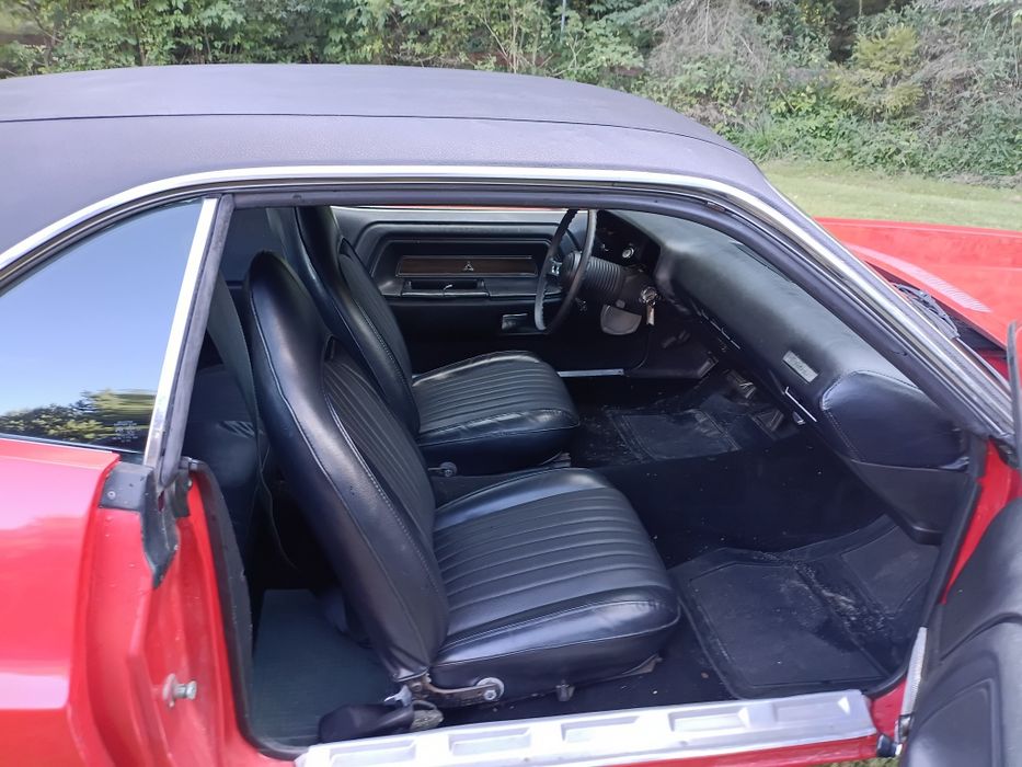 Dodge Challenger 73r bezwypadkowy zero rdzy zarejestrowany orginalny