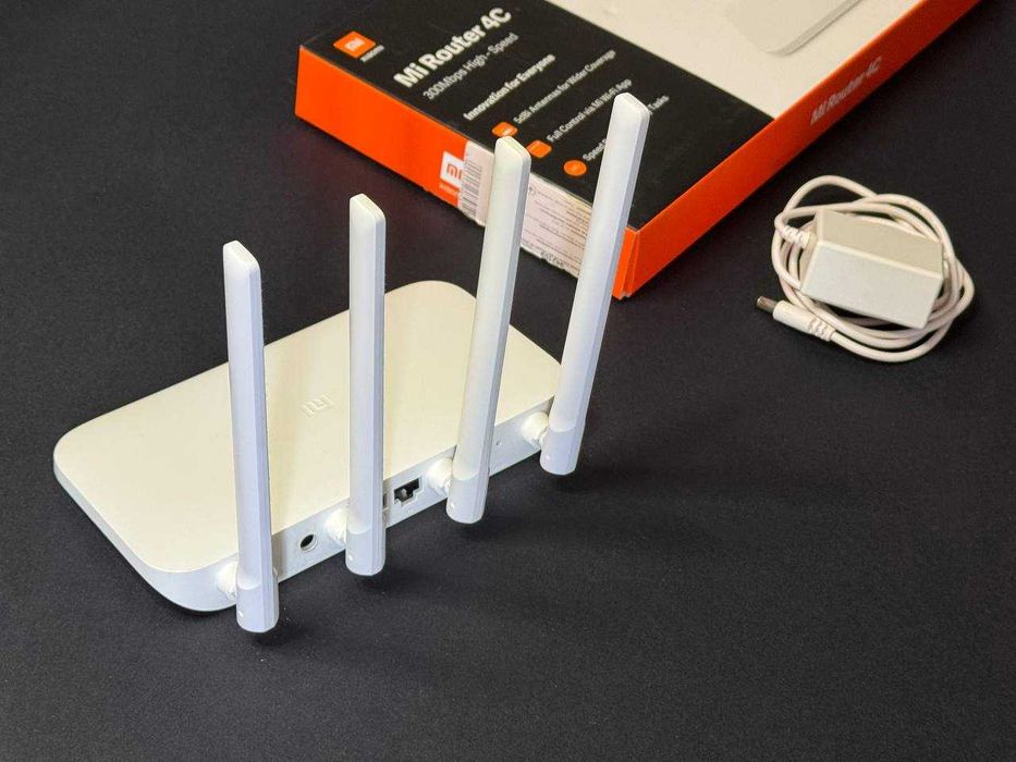 Wi-Fi Роутер Xiaomi MiRouter 4c б\в