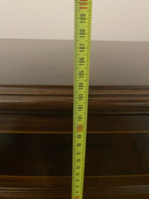 Camiseiro Mogno estilo Inglês