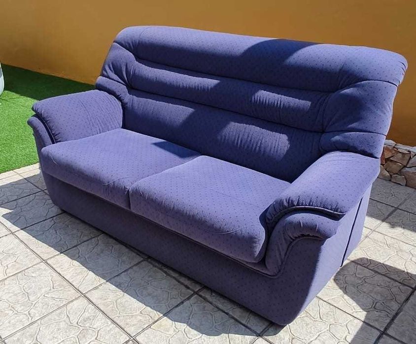 Conjunto Sofás 2+2+1 em bom estado
