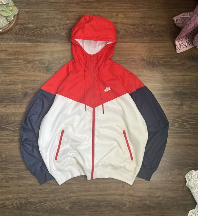 Вітровка nike vindbraker vintage gorpcore outfit nike cort
