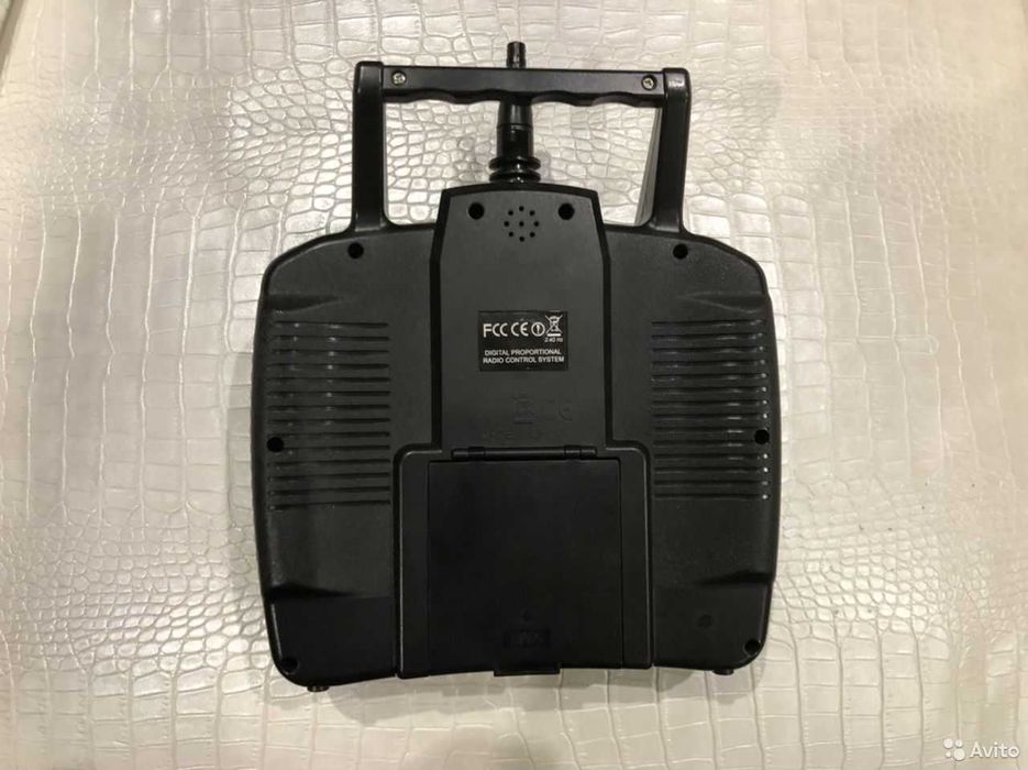 Пульты управления WLtoys 2,4 GHz ),DJI dj6, TACTIC TTX200,TRAXXAS