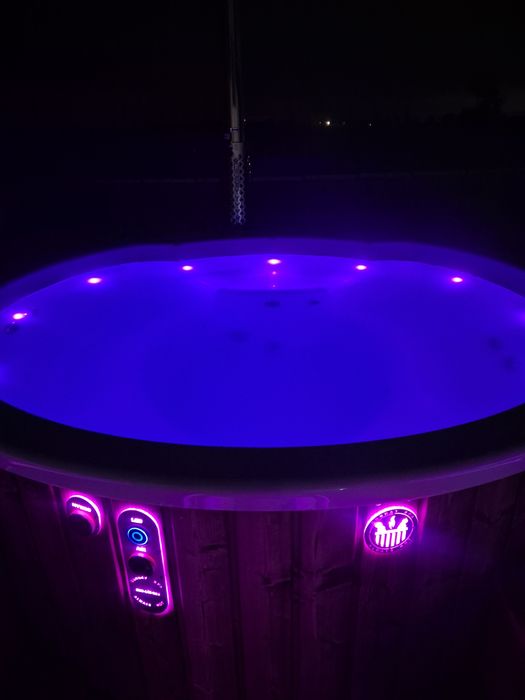 mobilna balia jacuzzi VIP 10 os.