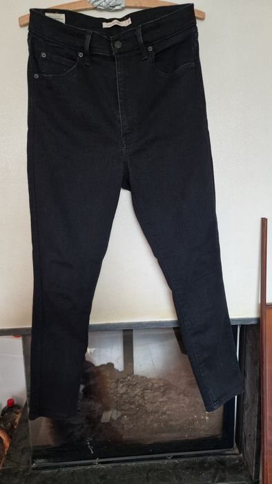 Damskie dżinsy Levis