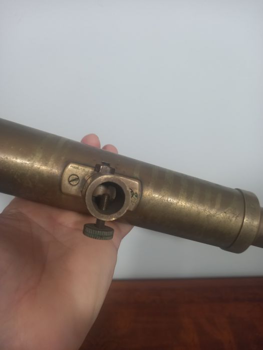 Telescópio antigo