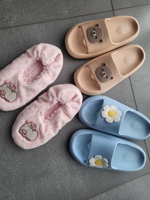 38/39 zestaw laczki klapki basenowe basen kapcie pusheen