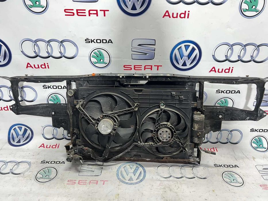 Телевізор установочна панель Skoda Octavia Tur Шкода Октавія Тур