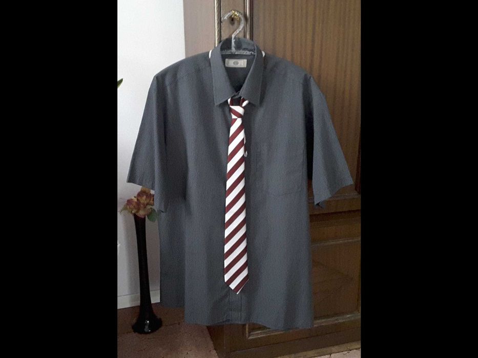 Czarna koszula męska C&A w drobne paski + krawat , rozmiar L