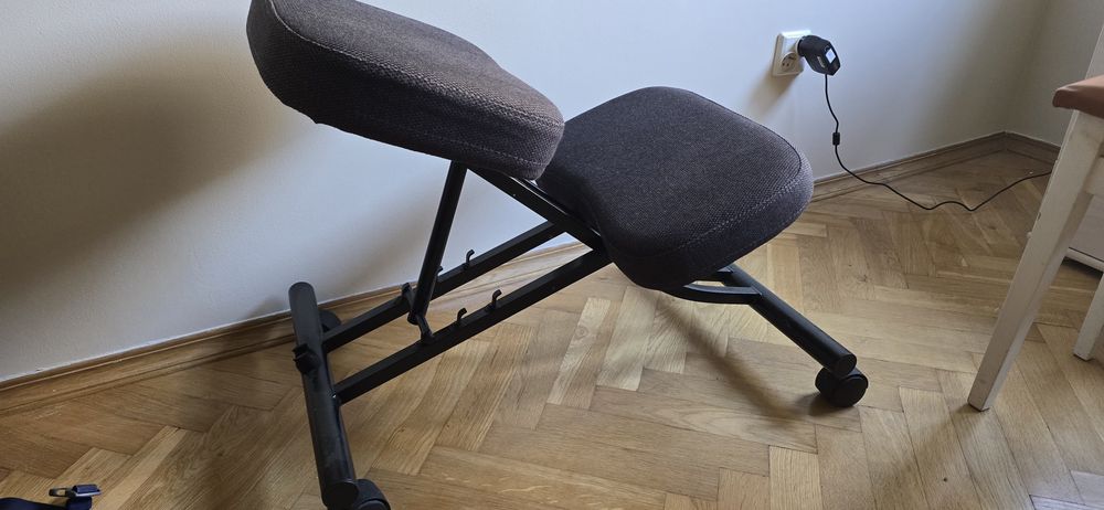 Klęcznik IKEA stan bardzo.dobry