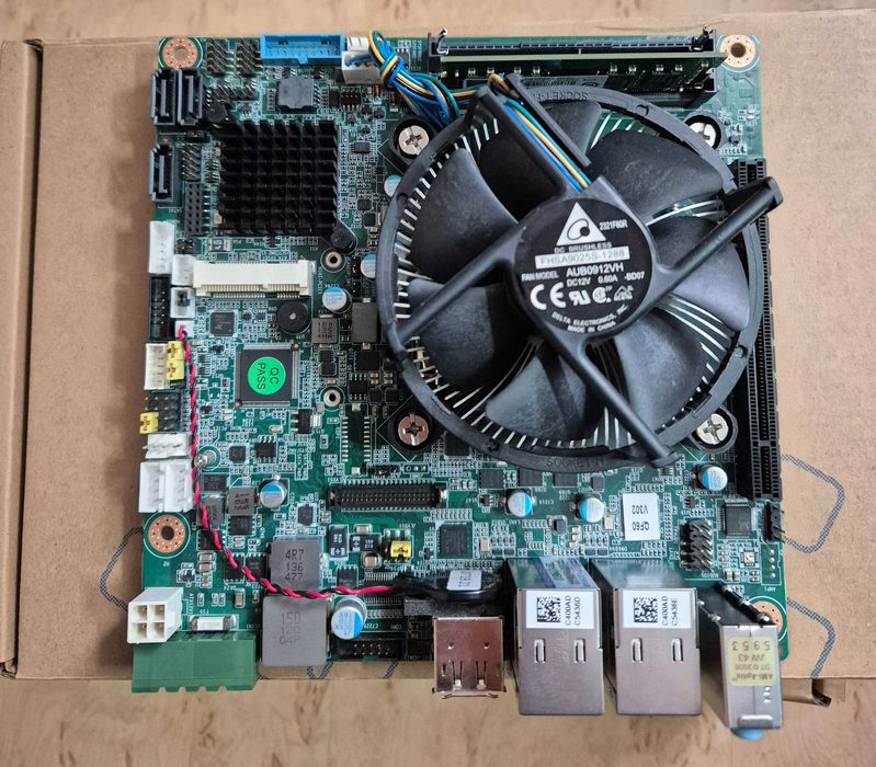 Материнська плата, ПК Advantech AIMB-275G2-00A3E (Intel i3-7101E)