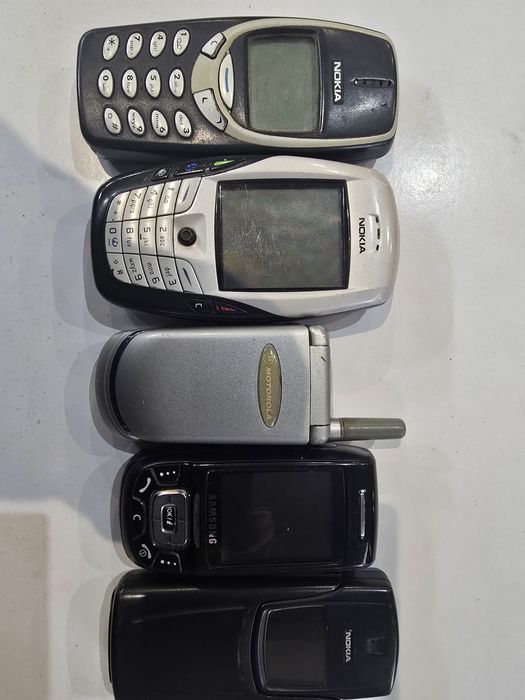 Nokia 8910i + inne Samsung, Motorola...