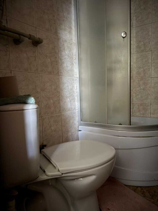 Частина будинку 28 м² з ремонтом і гаражем| | Інститут зв’язку