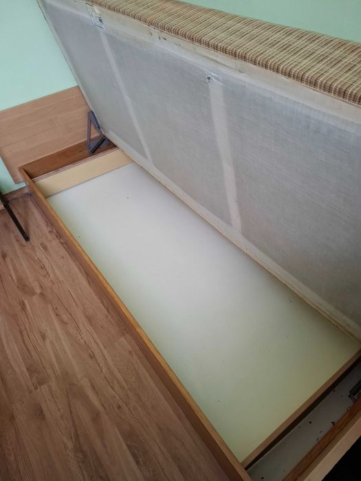 tapczan 90x200cm oddam za darmo