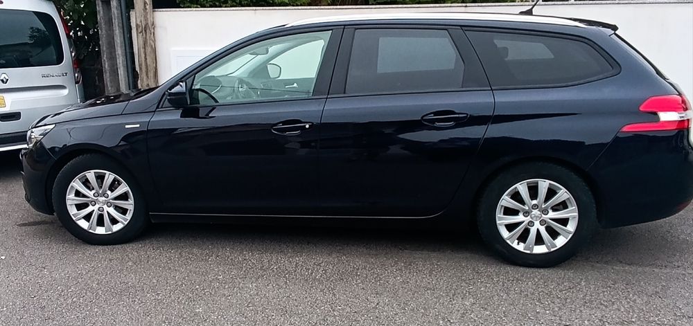 Peugeot 308  1.2 Pure tech style