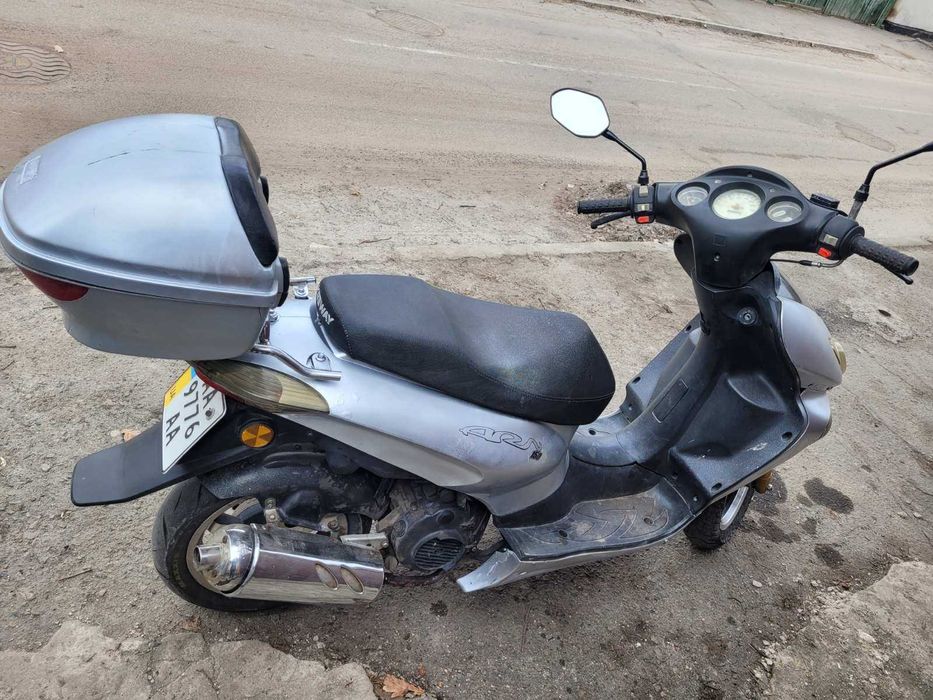 Продам скутер з документами