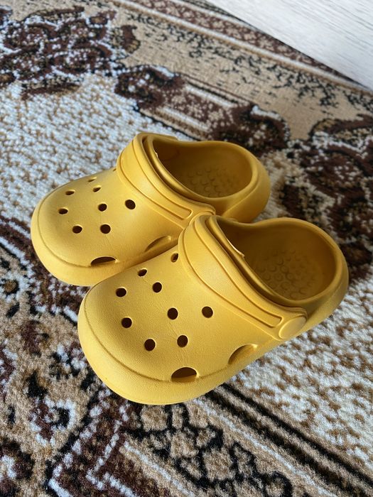 Продам дитячі крокси