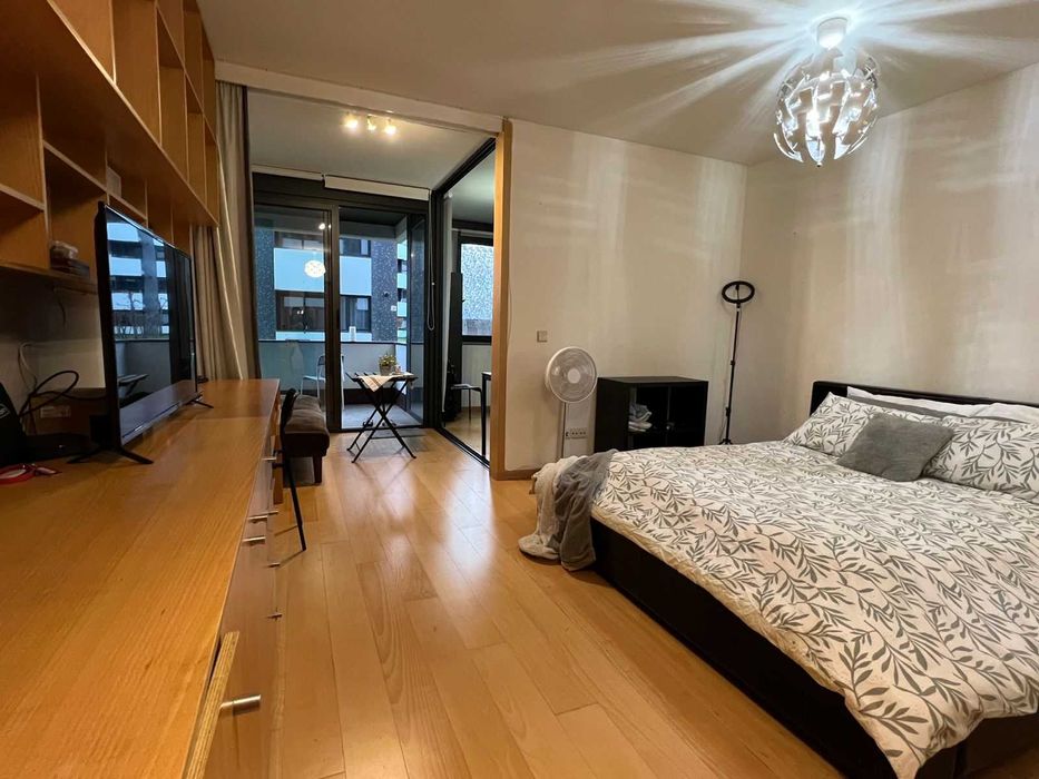 No Mondego Residence T0 com aparcamento, mobilado.