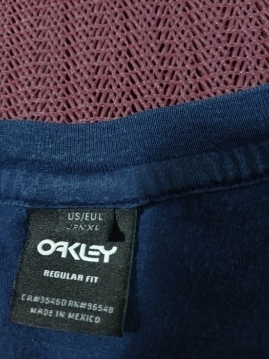 Вінтажна чоловіча футболка Oakley