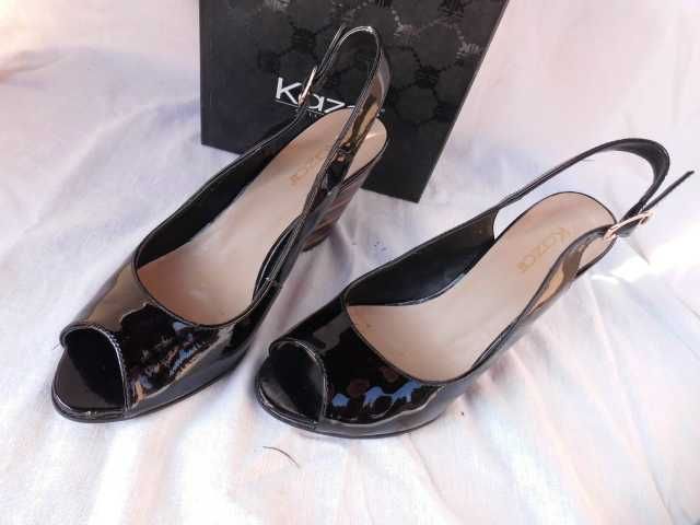 Kazar skórzane lakierki sandałki koturn 35